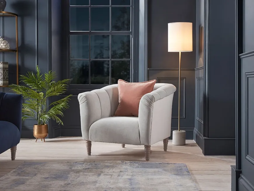 Kemi Armchair