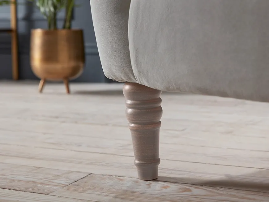 Kemi Armchair