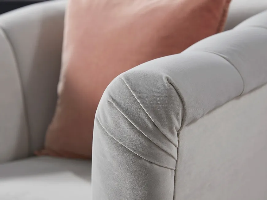 Kemi Armchair
