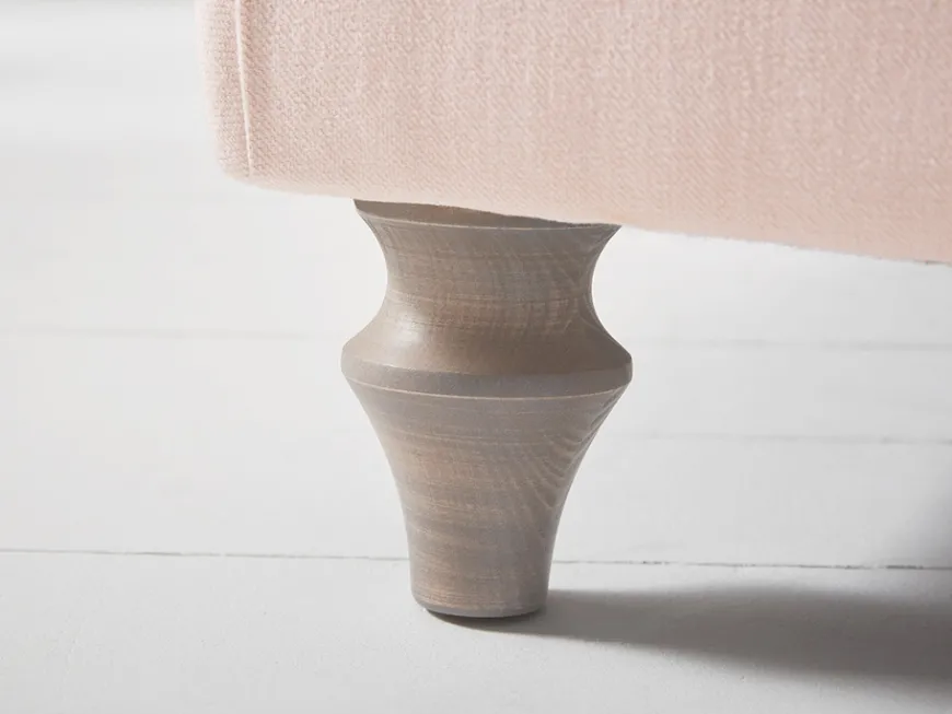 Kiruna Loveseat