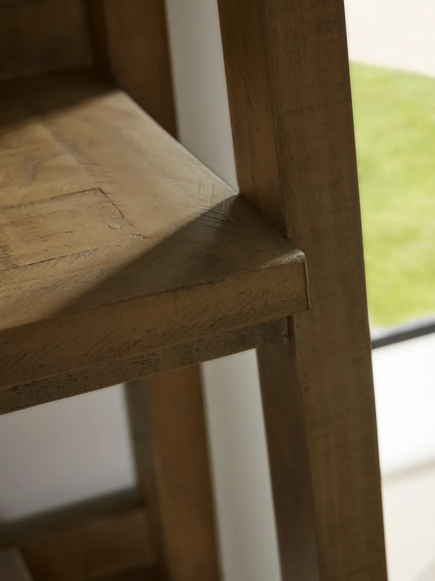 Ladder Bookshelf