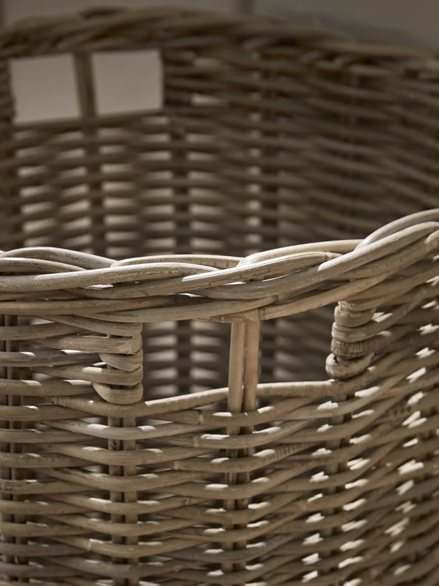 Lined Rattan Laundry Basket - Round