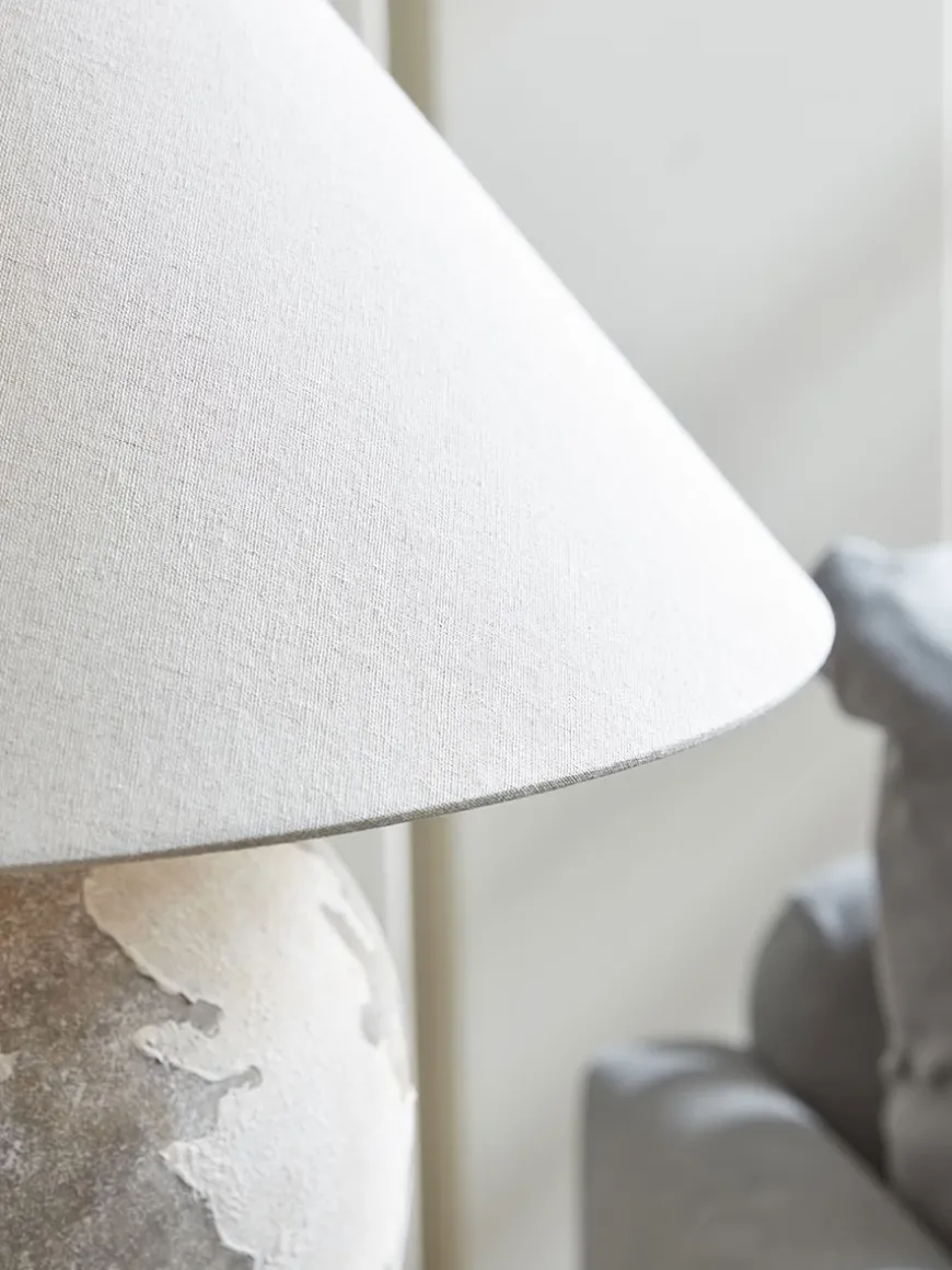 Lucia Table Lamp