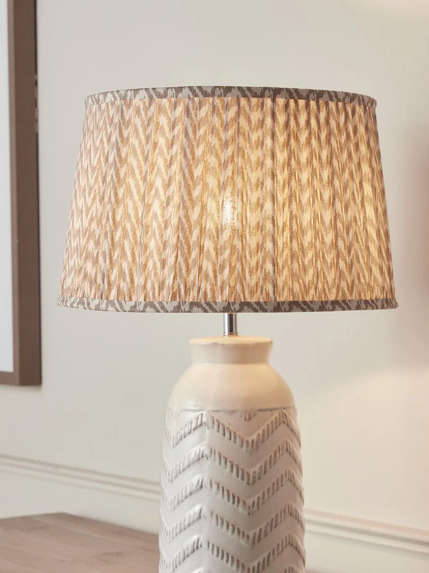 Natural Tapered Chevron Shade
