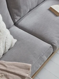 Neve Sofa