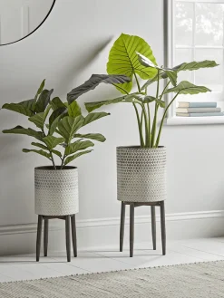 Ombre Whitewashed Standing Planter
