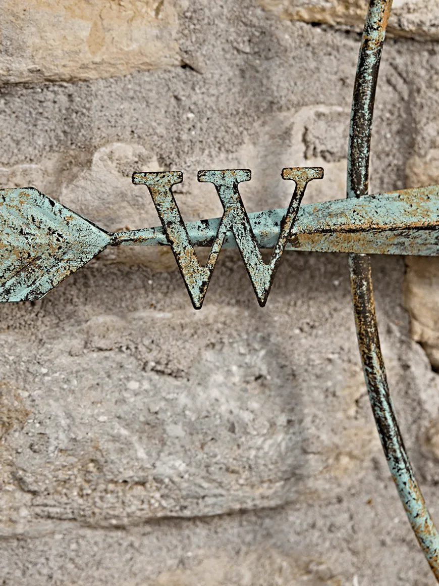 Outdoor Distressed Compass