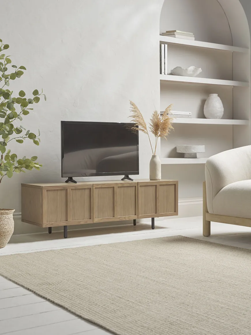 Pannelled Media Unit