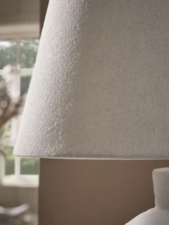 Petra Table Lamp