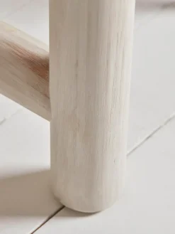 Quinn Dining Table