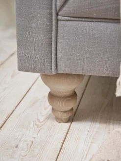 Raya Sofa