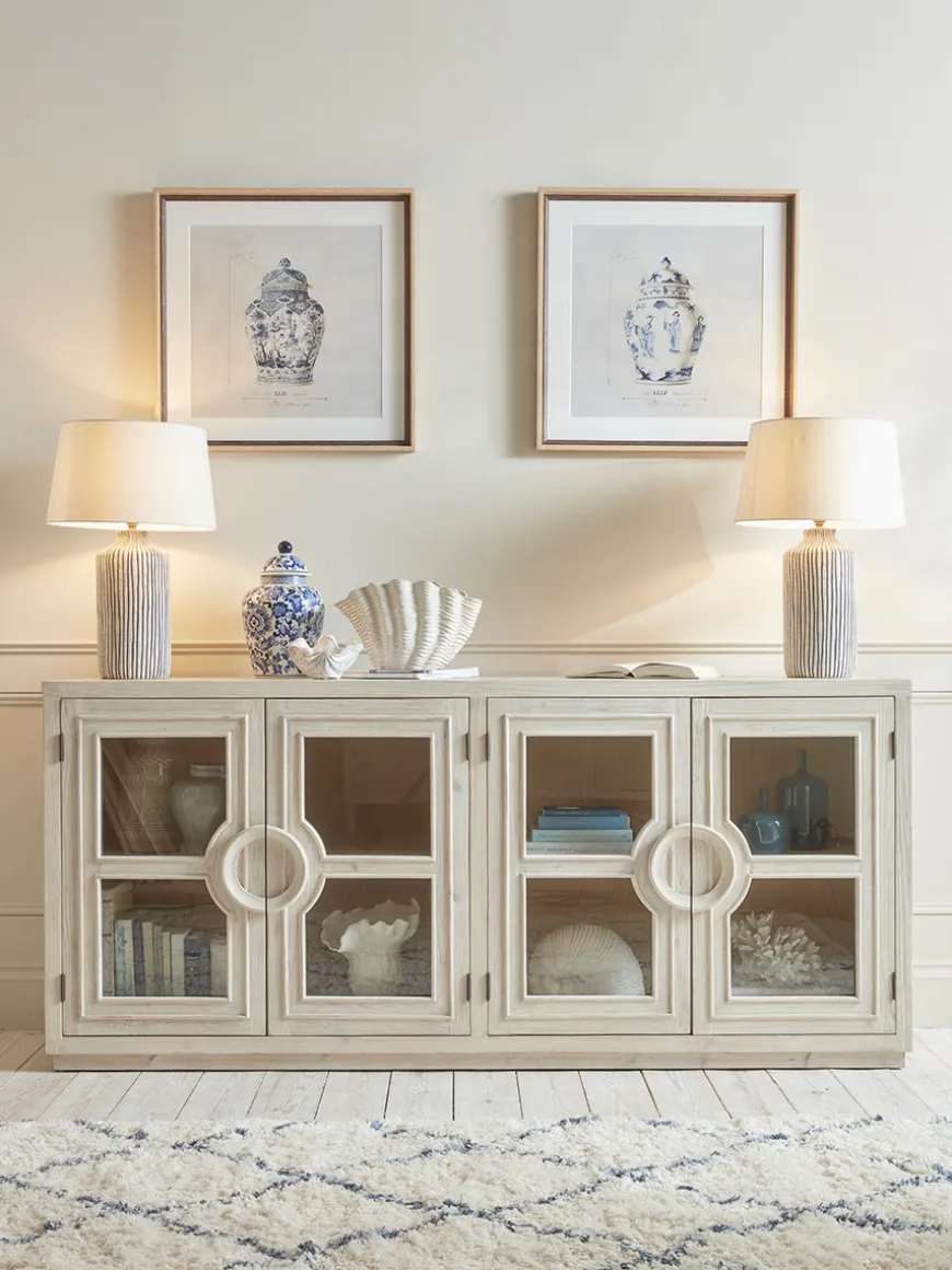 Rayen Sideboard