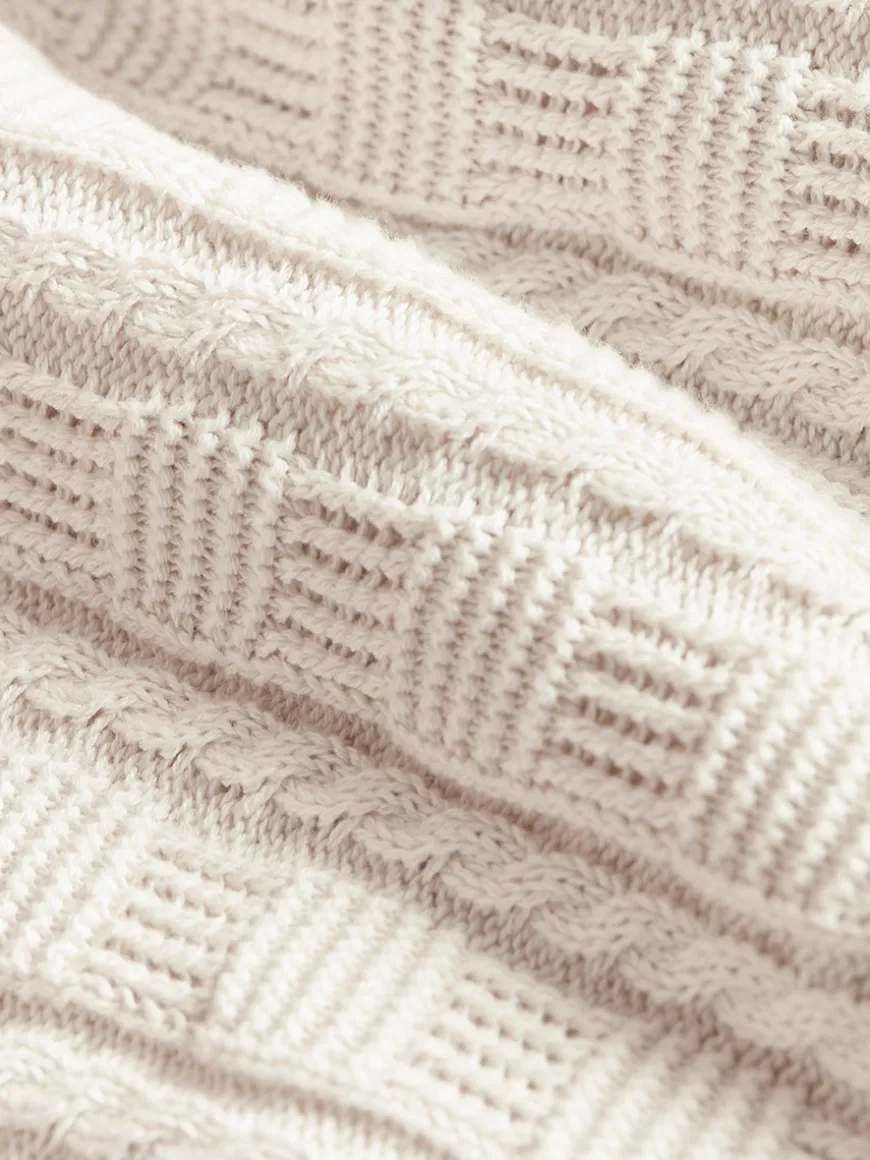 Roisin Throw