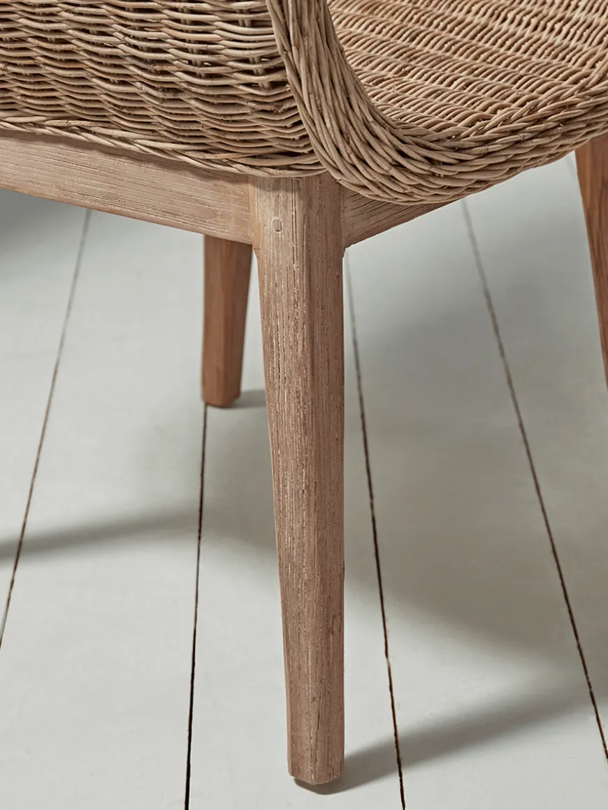 Round Rattan Carver Chair