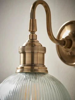 Round Ribbed Glass Wall Light