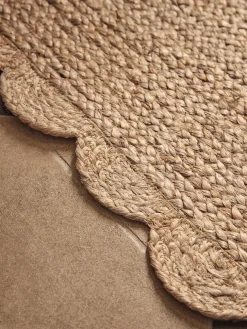 Scalloped Jute Doormat
