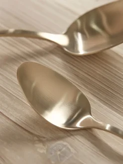 Sixteen Piece Cutlery Set - Gold