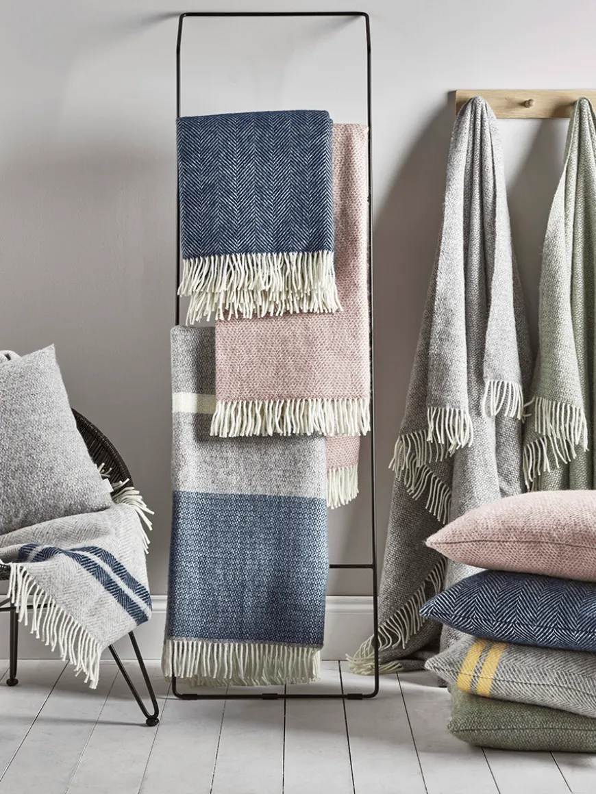 Soft Wool Throw - Sage