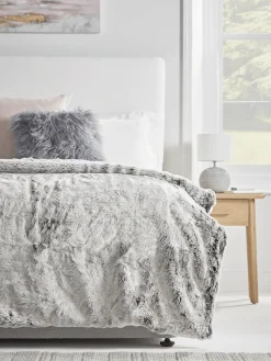 Supersoft Faux Fur Throw - Husky