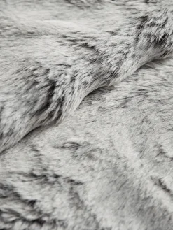 Supersoft Faux Fur Throw - Husky