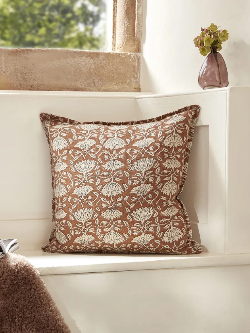 Taryn Cushion