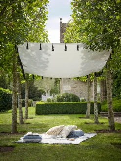 Tasselled Canopy
