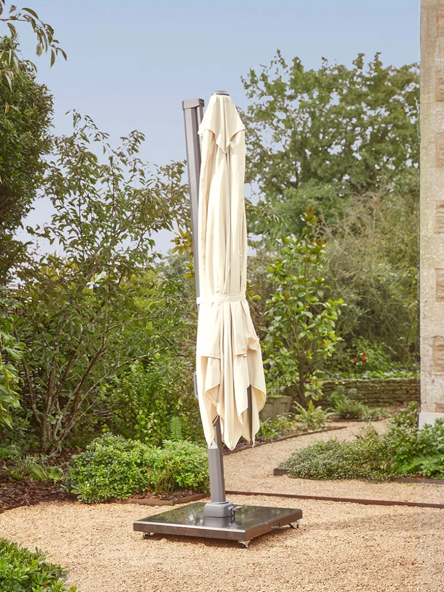 The Ultimate Square Cantilever Parasol Set - Champagne
