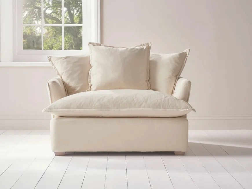 Umea Loveseat