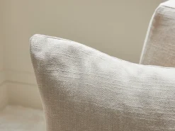 Visby Loveseat