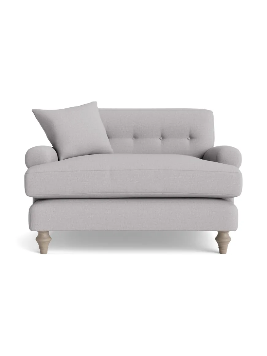 Visby Loveseat