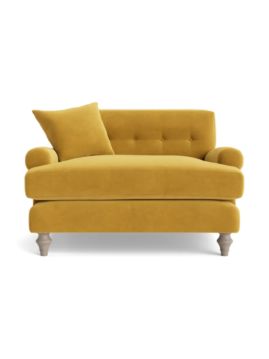 Visby Loveseat