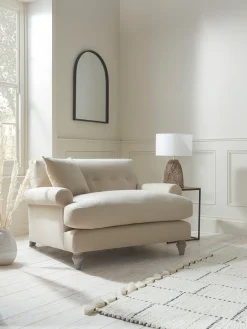 Visby Loveseat