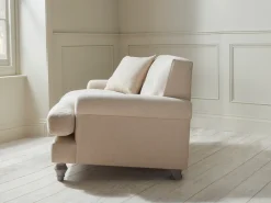 Visby Loveseat
