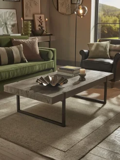Zanele Rug